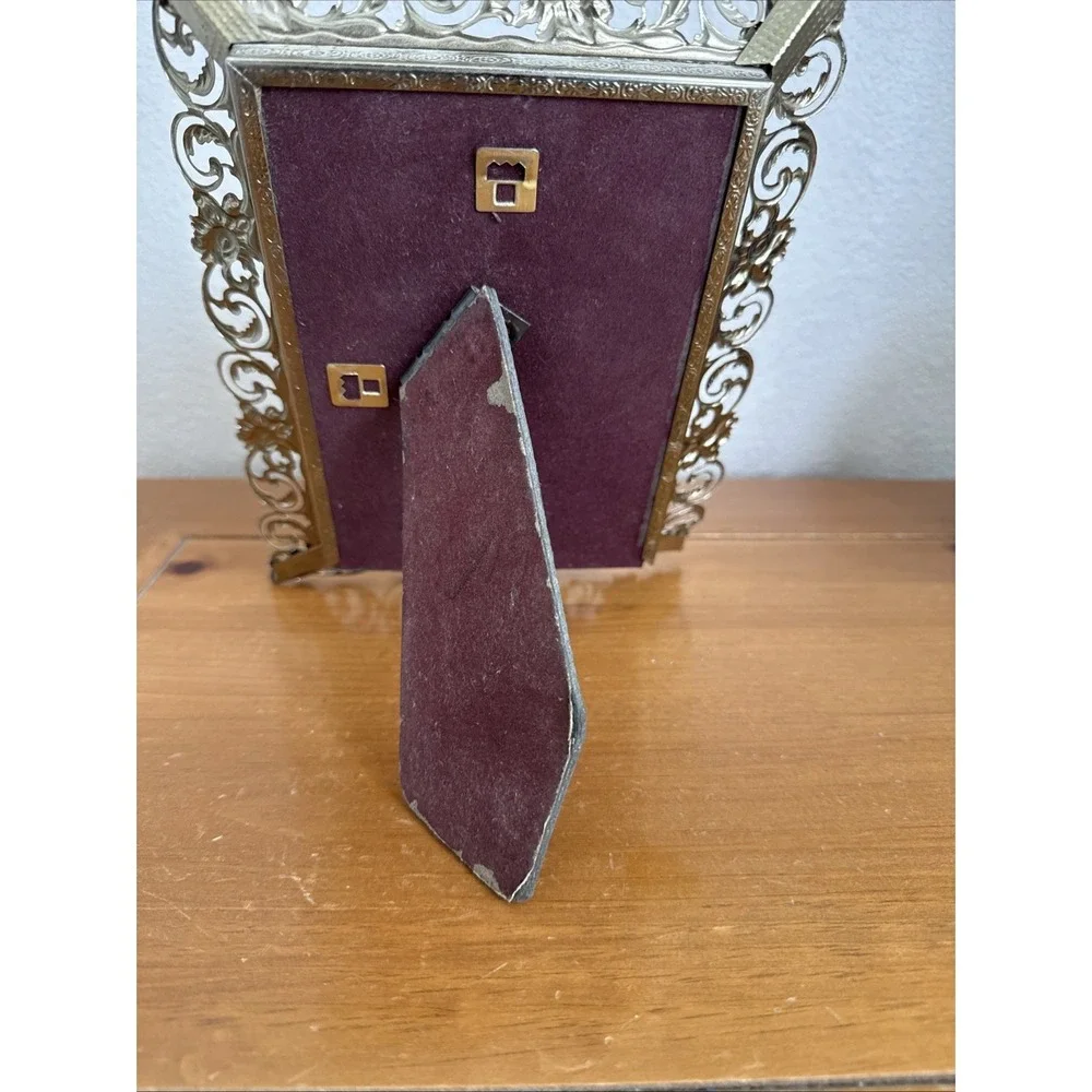 VTG Filigree Picture Photo Frame 5x7 Inch Brass Gold White Metal Ornate Standing